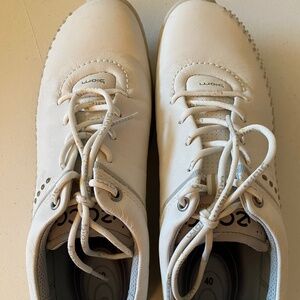 Good condition womens Ecco Biom leather golf shoes size 40